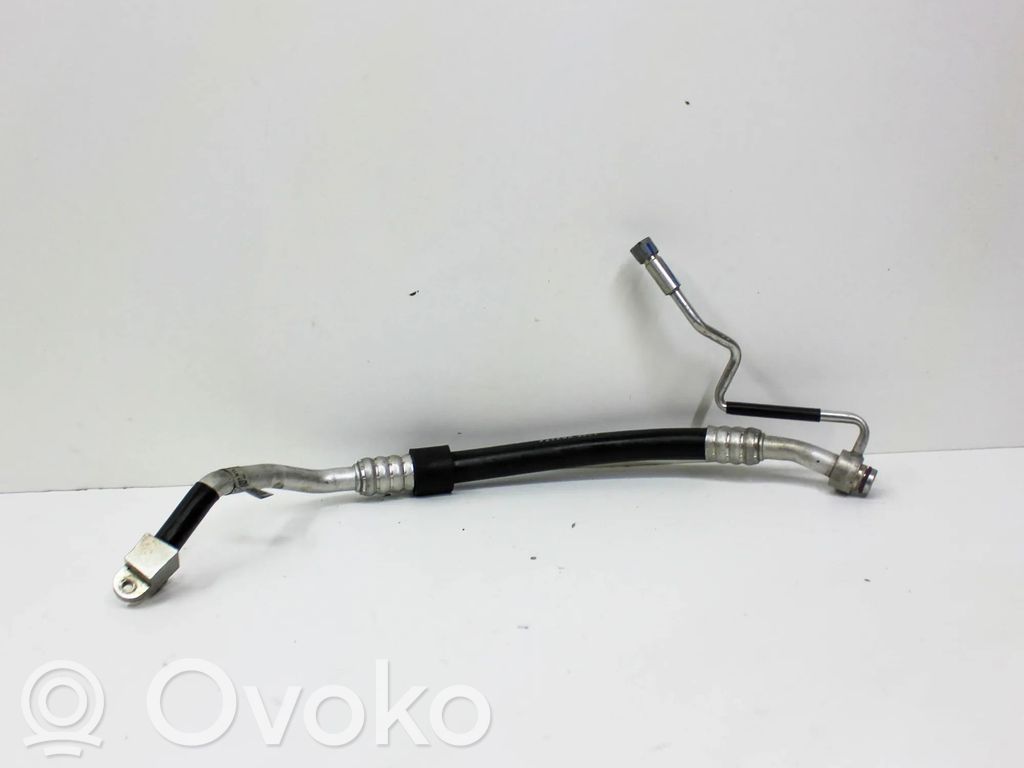 Ilmastointilaitteen putki (A/C)   8W1816740