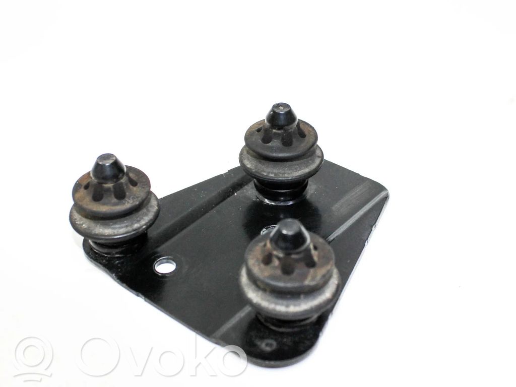 Audi A4 Allroad ABS pump bracket 