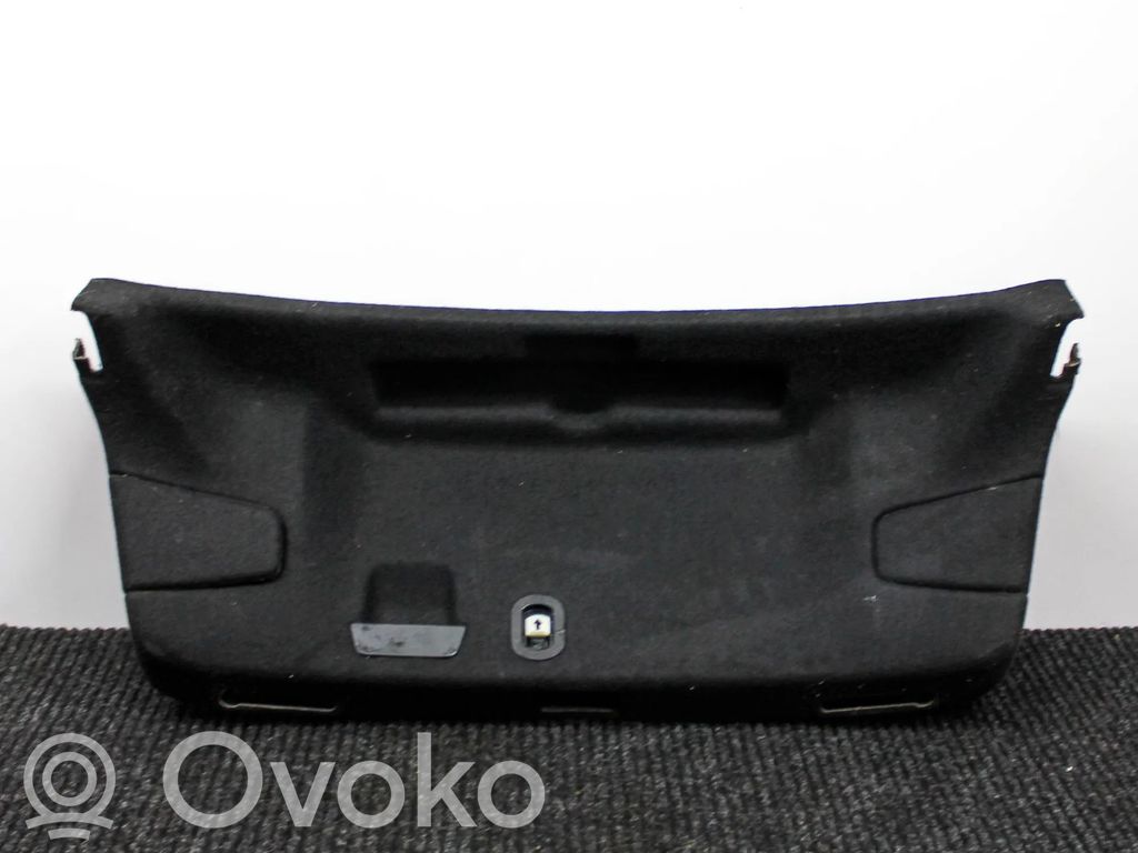 Audi A3 S3 8V Poszycie / Tapicerka tylnej klapy bagażnika 