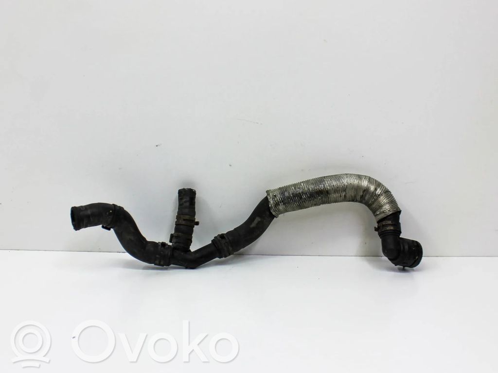 Volkswagen Jetta VI Engine coolant pipe/hose 