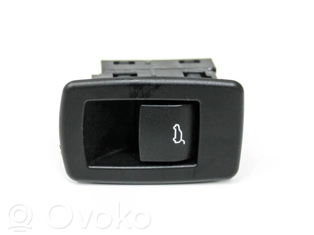 BMW X1 F48 F49 Tailgate/boot open switch button 