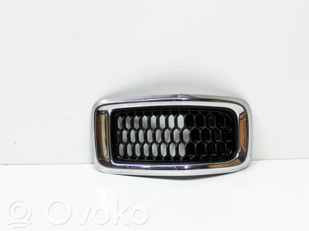 Jeep Grand Cherokee Rejilla delantera 