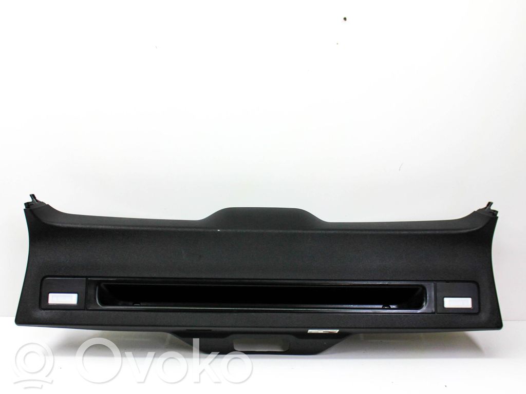 BMW X5 F15 Poszycie / Tapicerka tylnej klapy bagażnika 