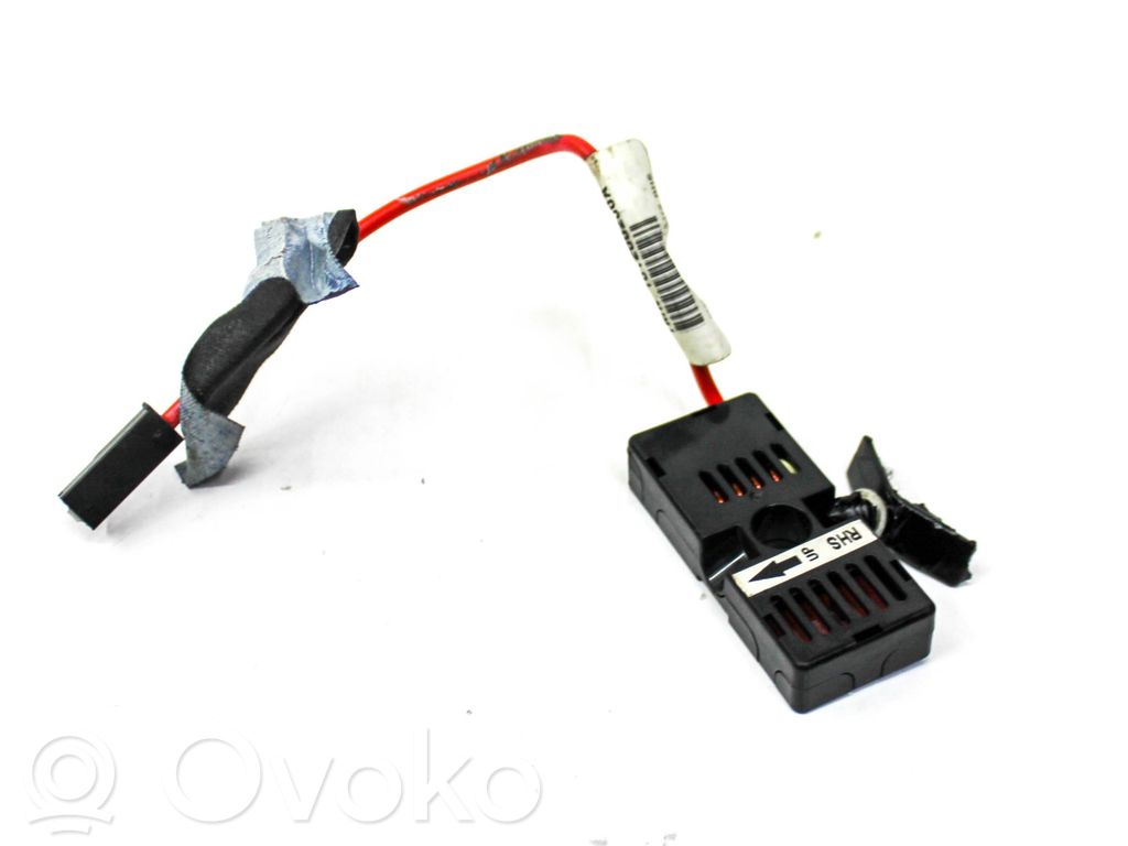 Tesla Model S Antenas pastiprinātājs 