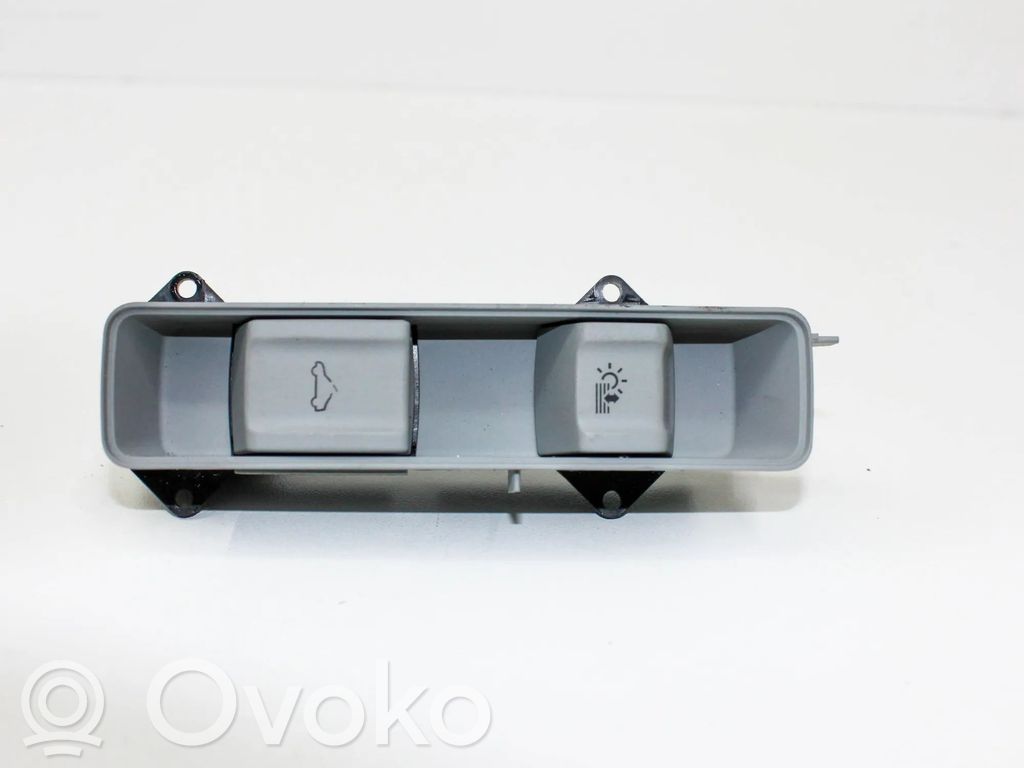 Audi Q5 SQ5 FY Kattoluukun kytkin 