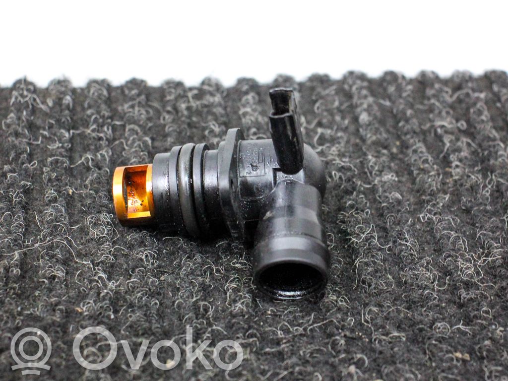BMW 5 F10 F11 Sonstiges Einzelteil Motor 