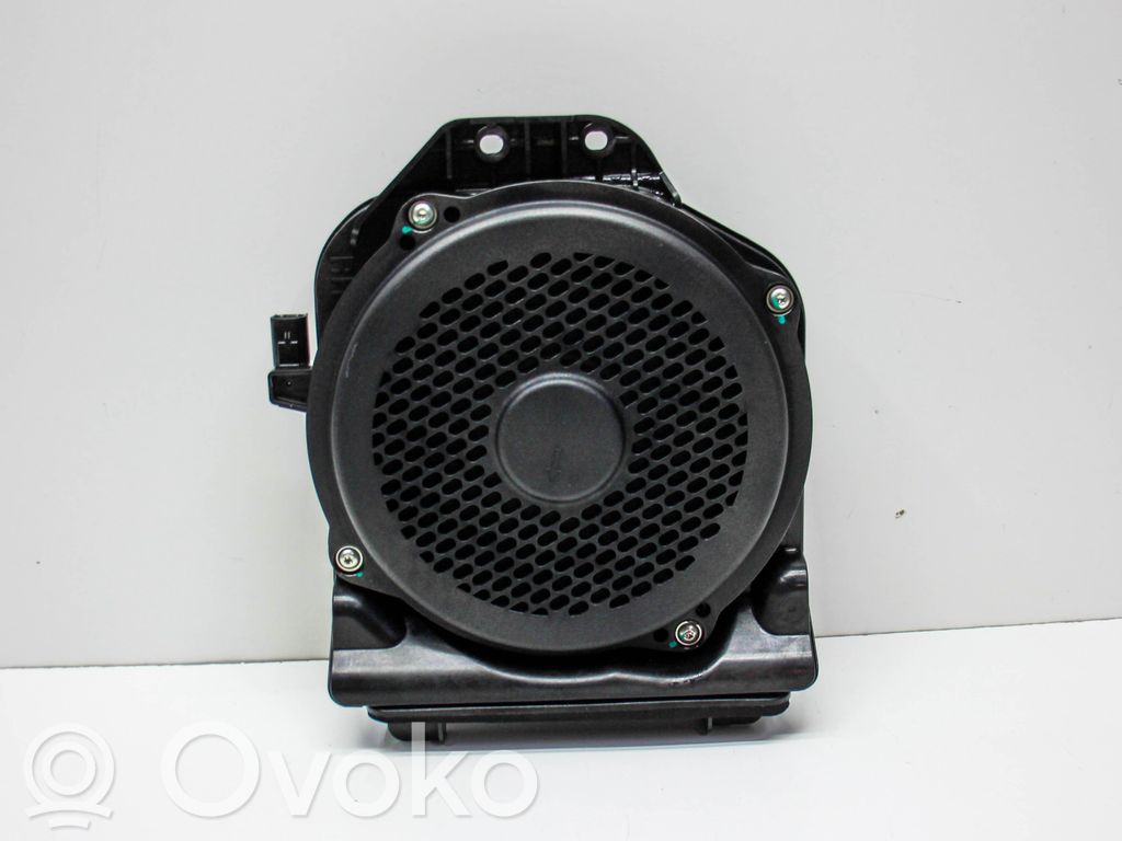 KIA Stinger Subwoofer 