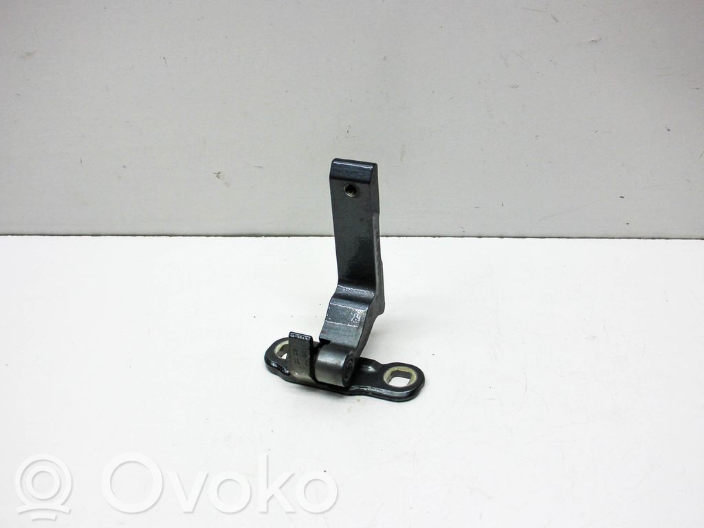 Volvo V60 Rear door upper hinge 