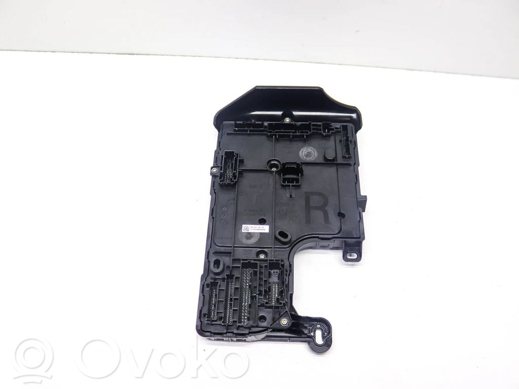 Tesla Model 3 Virsbūves modulis 