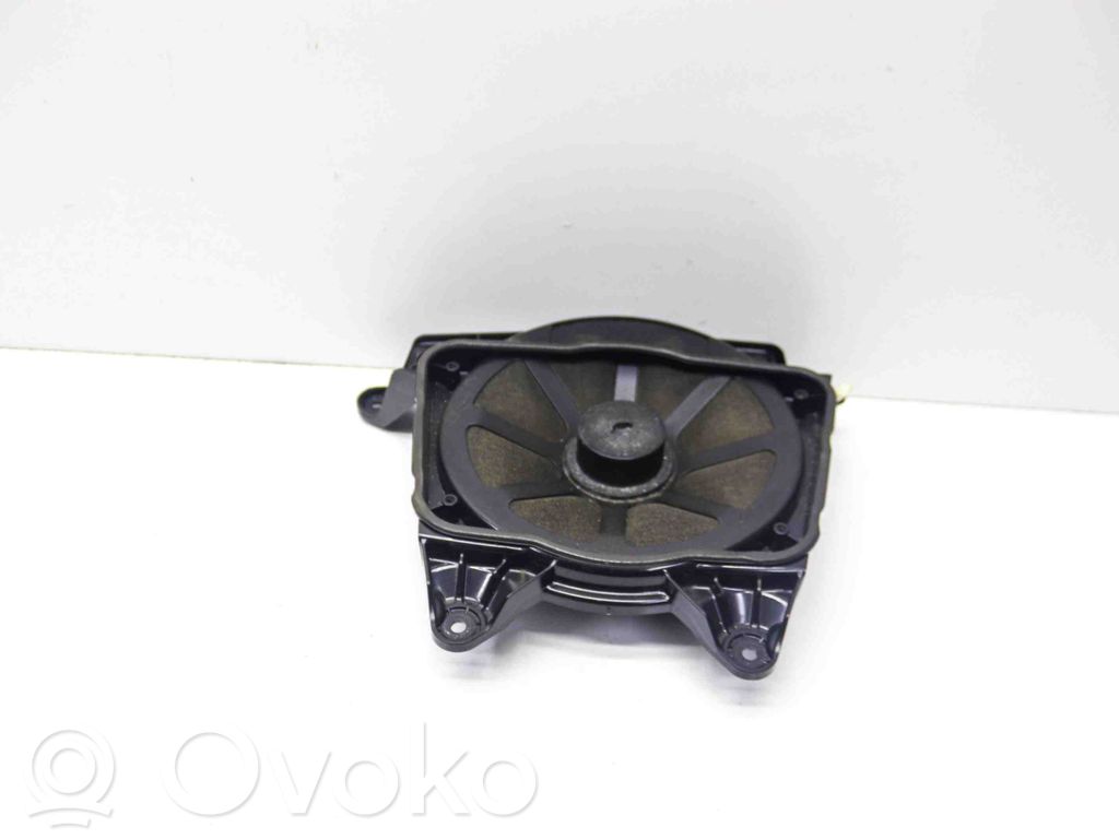 Audi A8 S8 D4 4H Altavoz subwoofer 