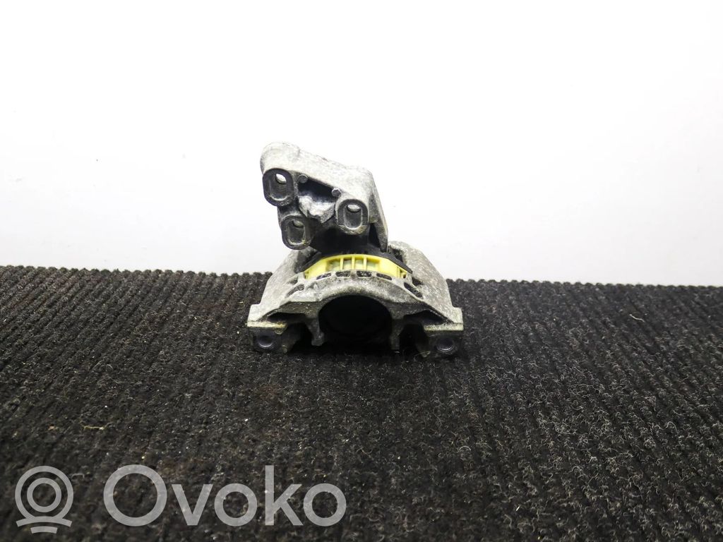 Audi A4 S4 B8 8K Wspornik / Mocowanie silnika 