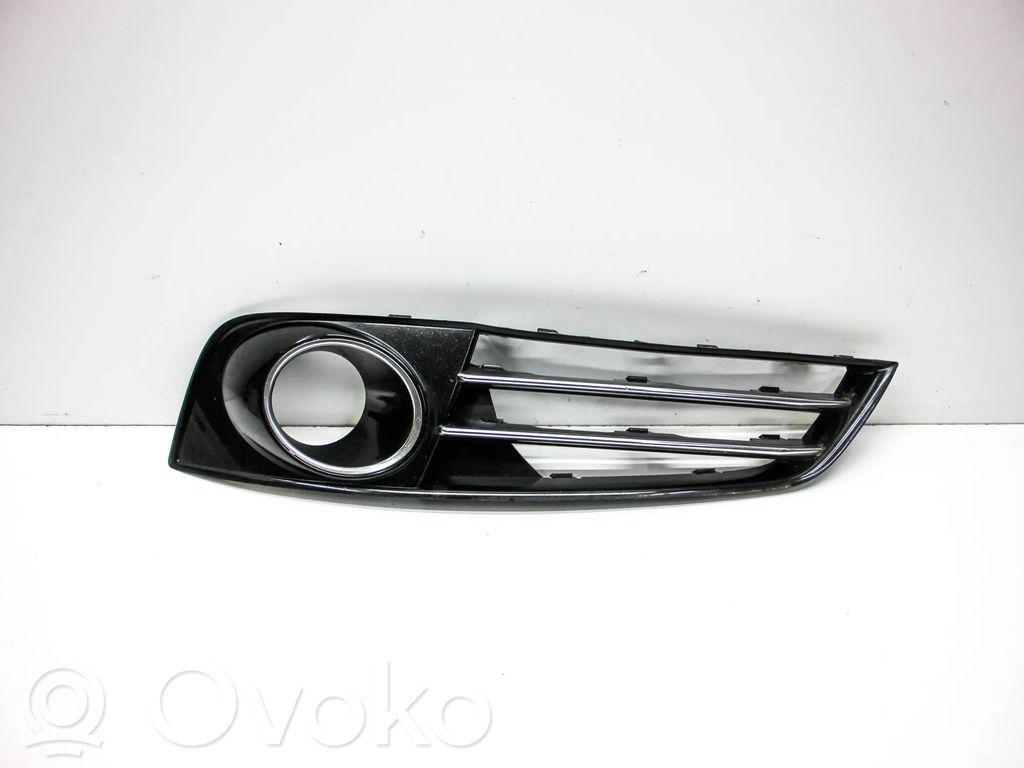 Audi A8 S8 D4 4H Etusumuvalon ritilä