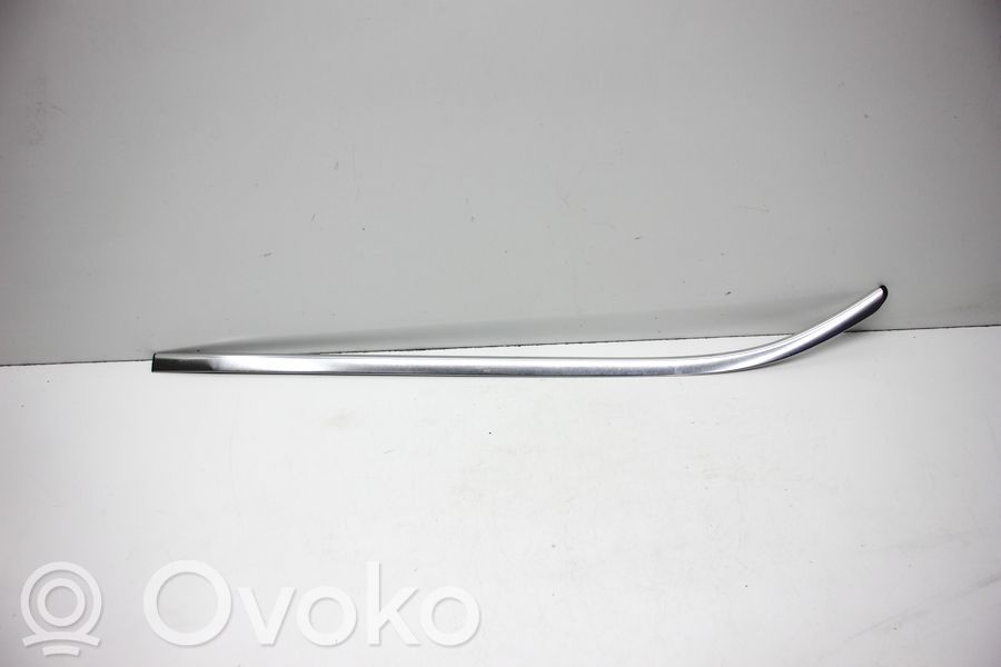 Mercedes-Benz C W204 Listwa / Uszczelka szyby drzwi tylnych 