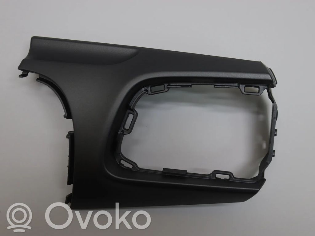 KIA Stonic Moldura de la guantera 