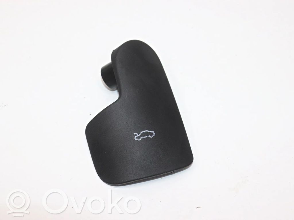 Audi Q3 F3 Manetă capotă
