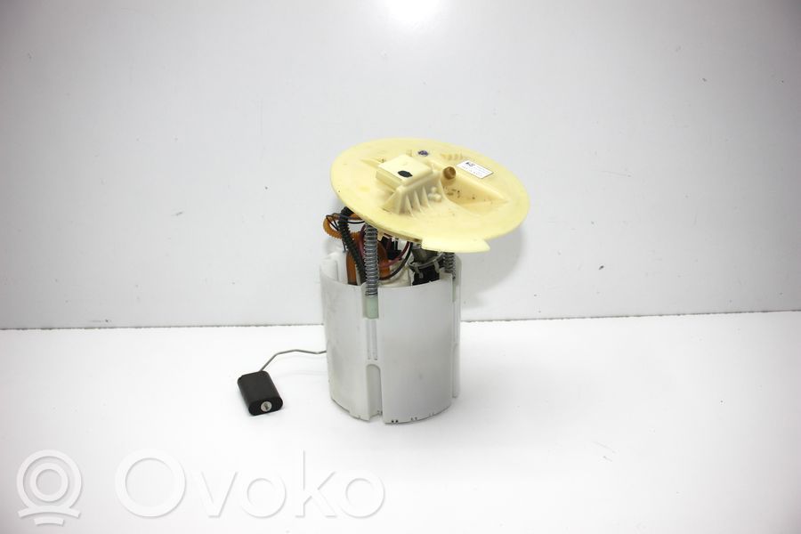Bomba interna de combustible   A2C18099705,68405631AD
