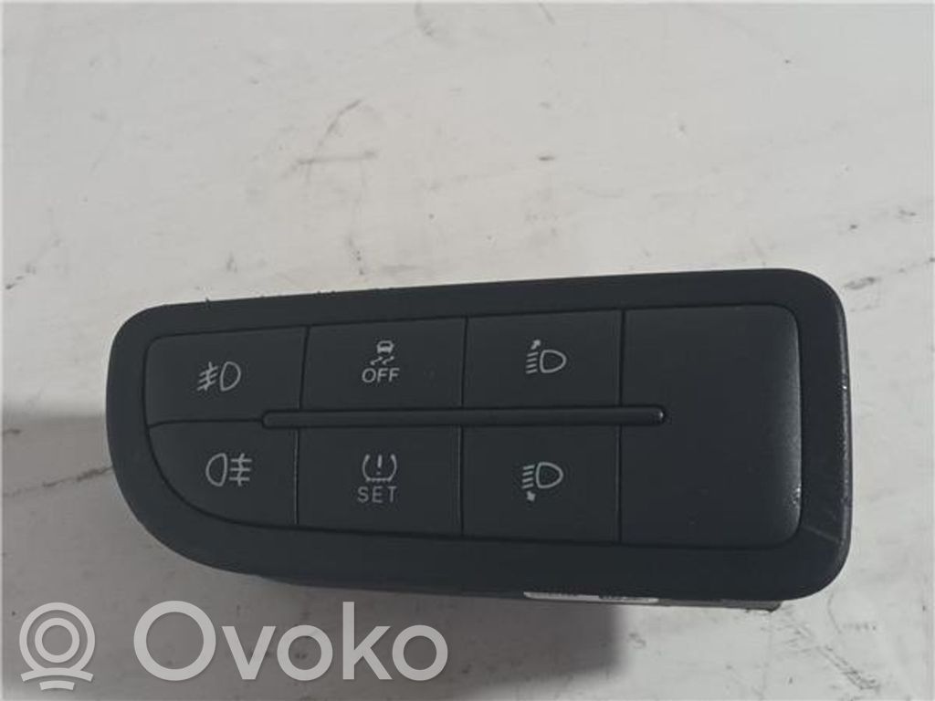 Fiat Tipo Other switches/knobs/shifts 