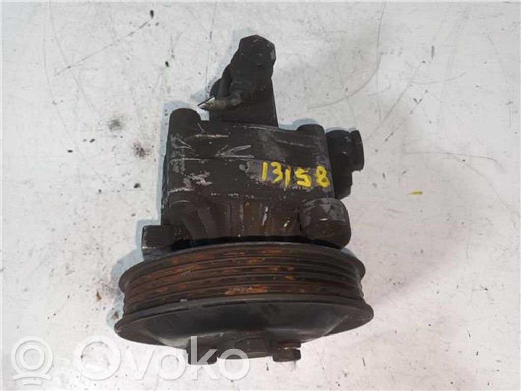 BMW 3 E36 Power steering pump 