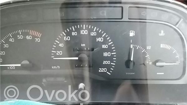 Renault Laguna I Speedometer (instrument cluster) 