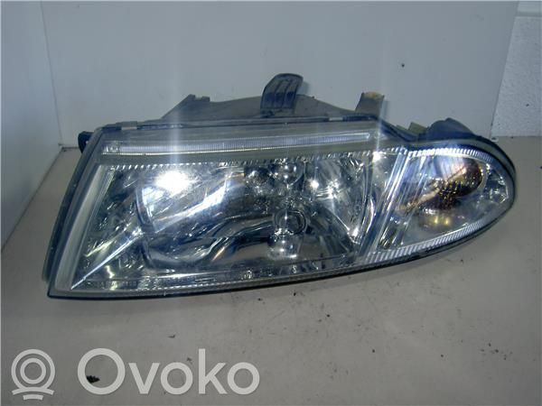 Mitsubishi Carisma Phare frontale 