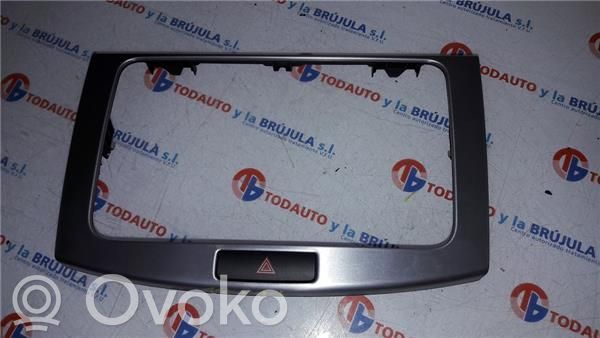 Volkswagen PASSAT CC Keskikonsoli 