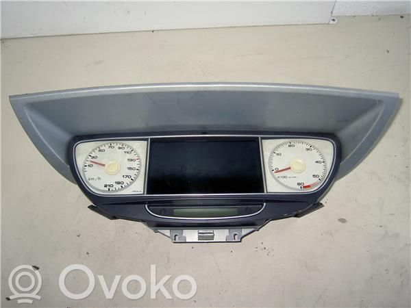 Peugeot 807 Speedometer (instrument cluster) 