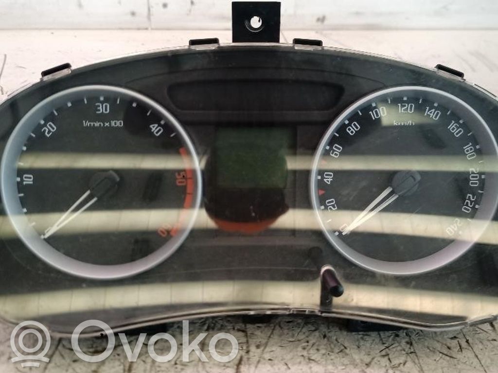 Skoda Fabia Mk2 (5J) Tachimetro (quadro strumenti) 