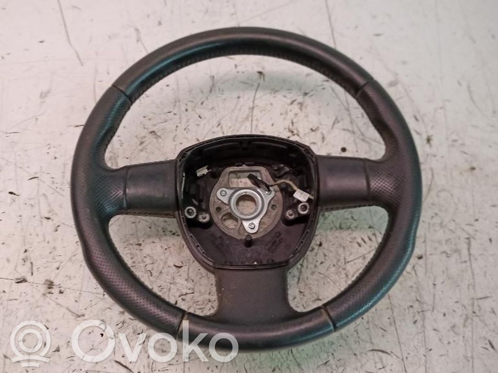 Audi A3 S3 8P Steering wheel 