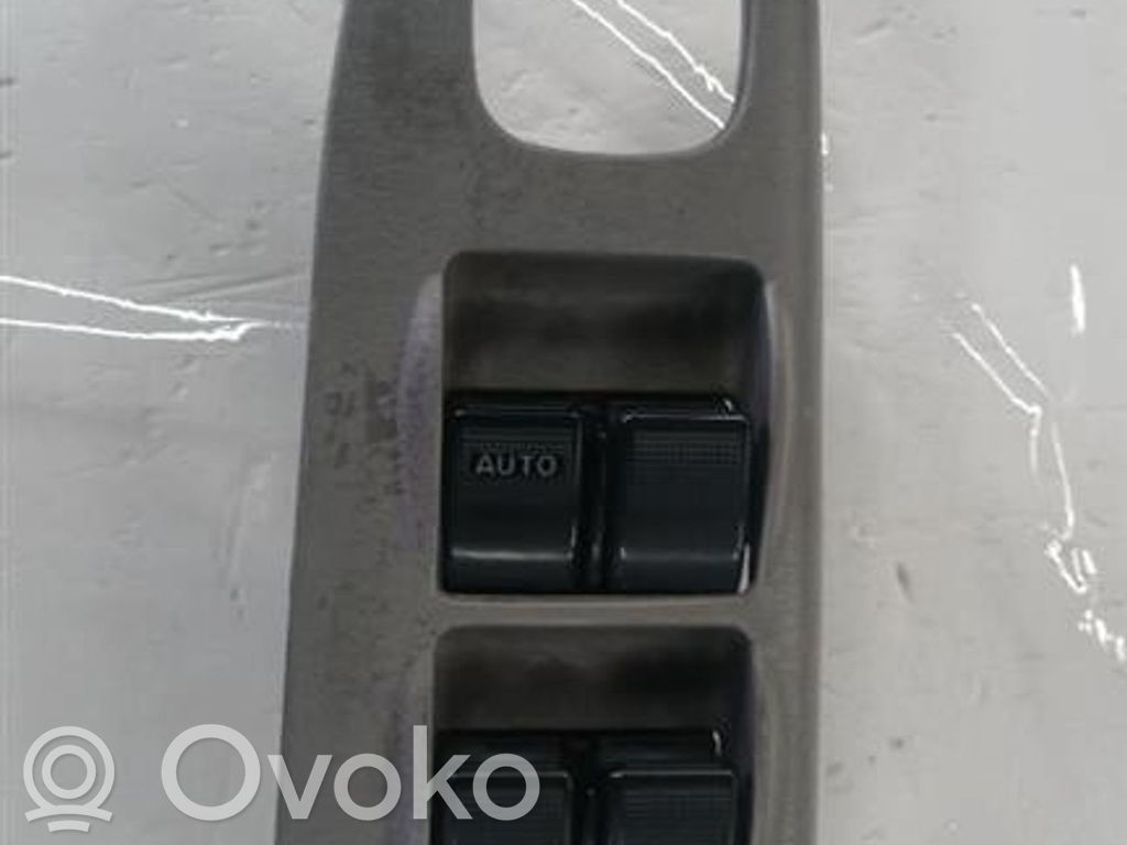 Mazda 323 Electric window control switch 