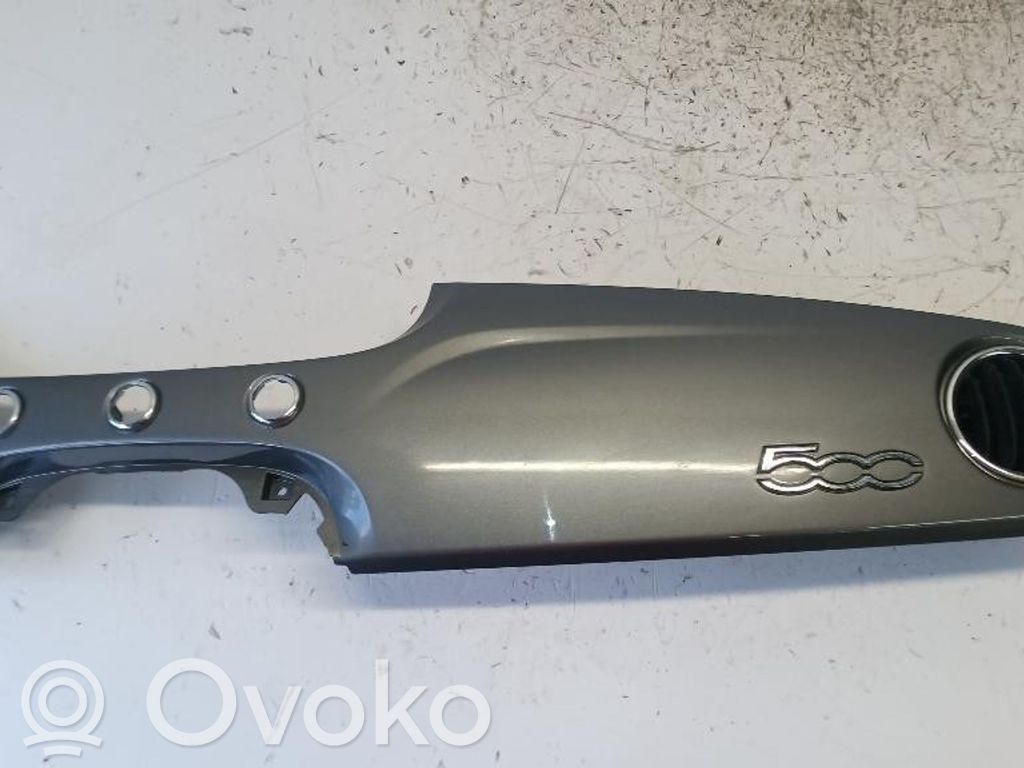 Fiat 500 Priekinio stiklo apdaila 