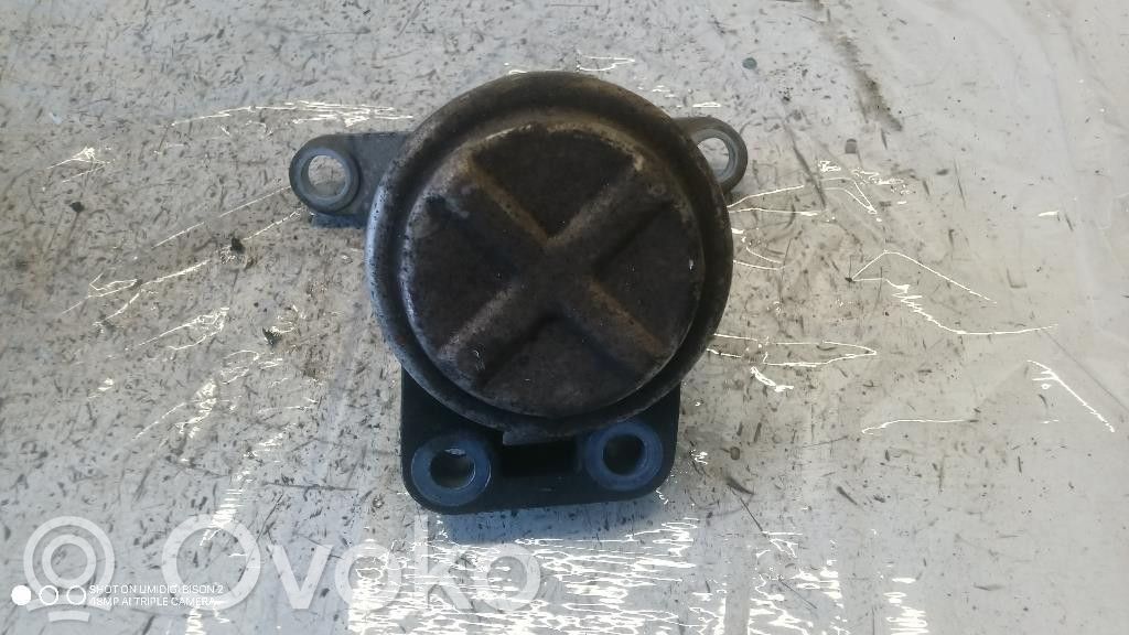 Engine mounting bracket   1723144,1723144,QXWC