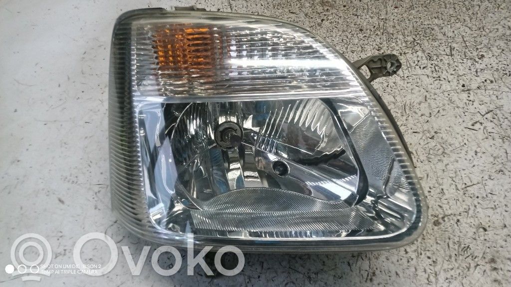 Opel Agila A Lampa przednia 
