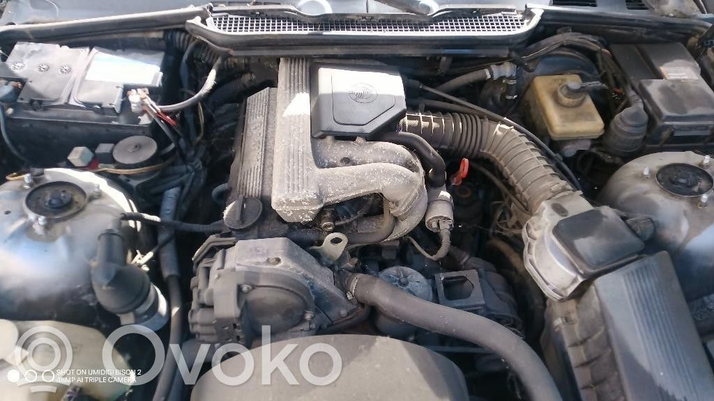 BMW 3 E36 Engine 