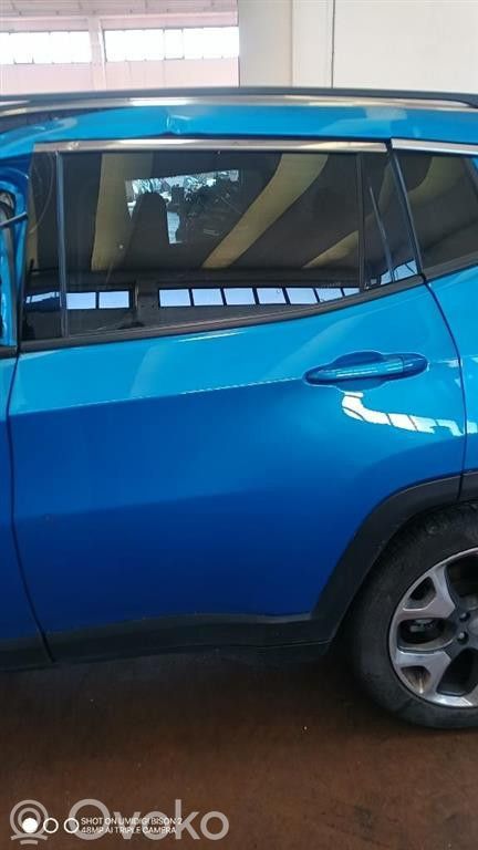 Jeep Compass Galinės durys 
