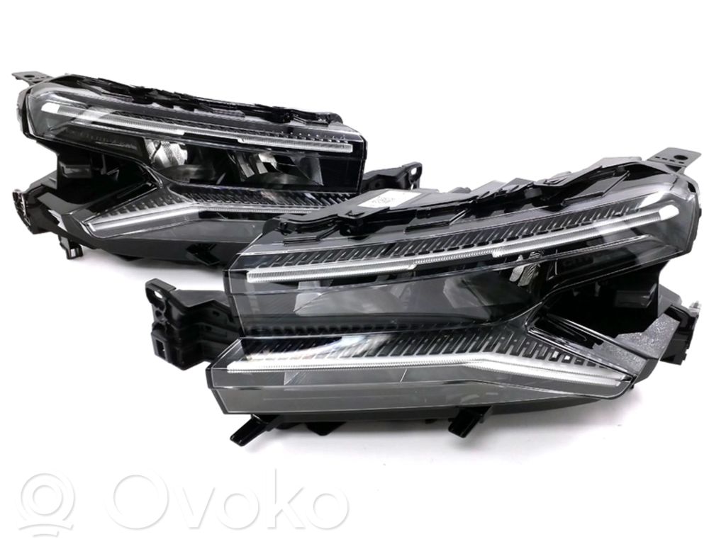Citroen C5 Aircross Set faruri 