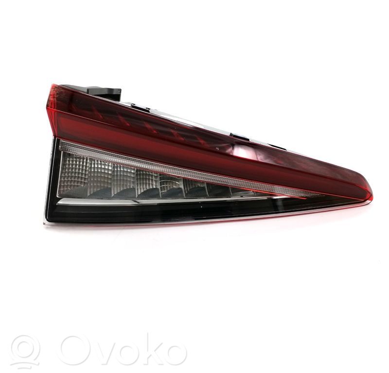 Skoda Enyaq iV Lampy tylnej klapy bagażnika 