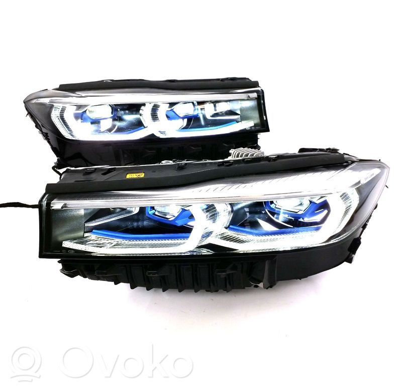 Lampy przednie / Komplet   7946787,794678705,7946788,794678806