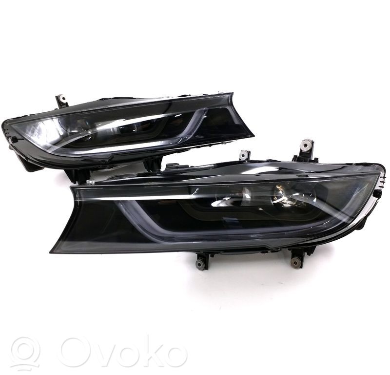 BMW i8 Lampy przednie / Komplet 