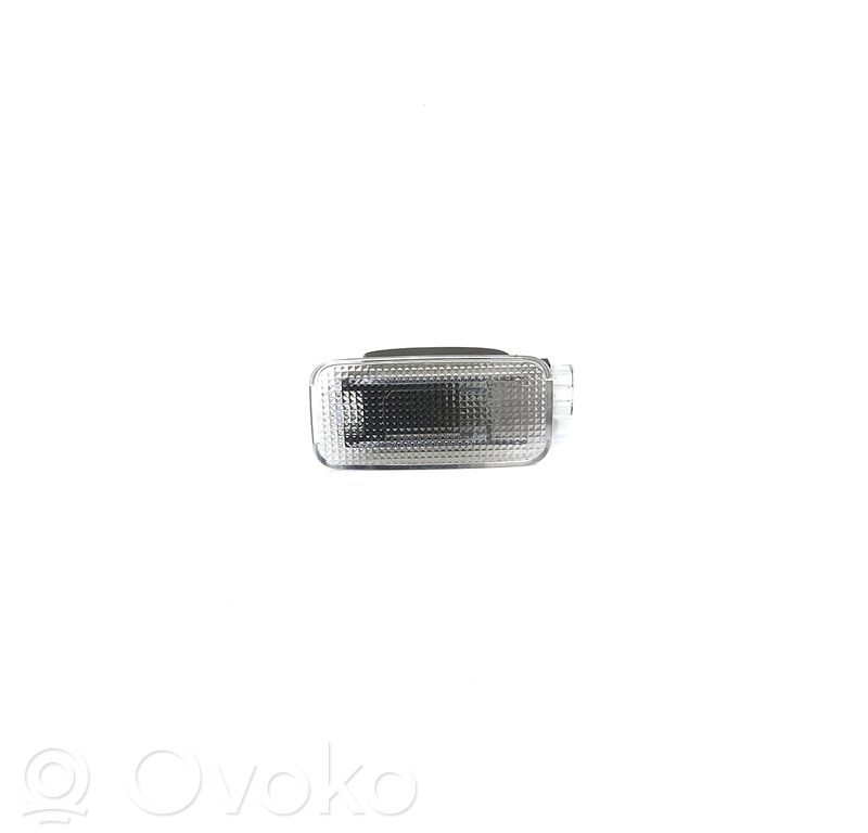 Toyota Avensis T270 Otras luces interiores 