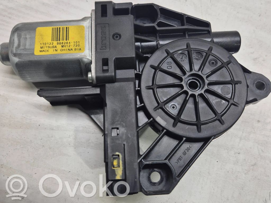 Volvo S60 Silniczek podnoszenia szyby drzwi tylnych 