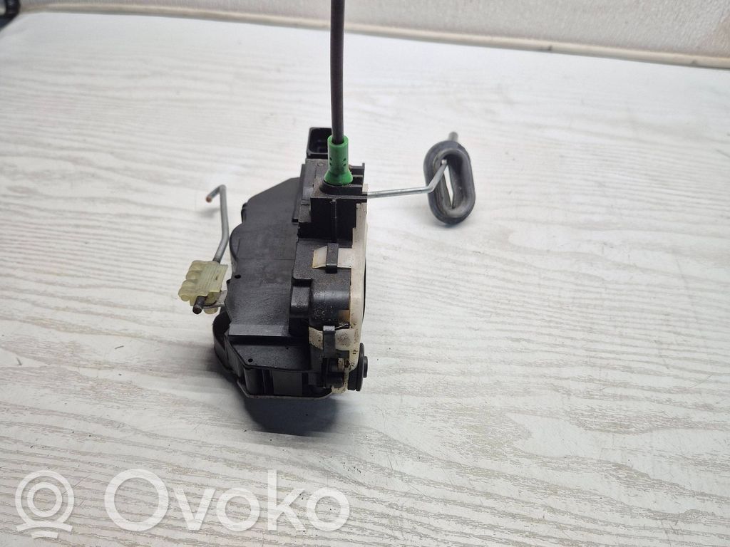 Opel Insignia A Zamek drzwi tylnych 