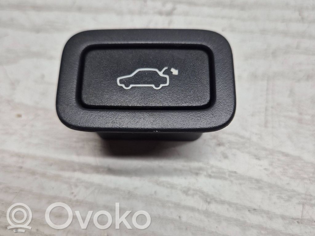 Volvo V70 Tailgate/trunk/boot open switch 