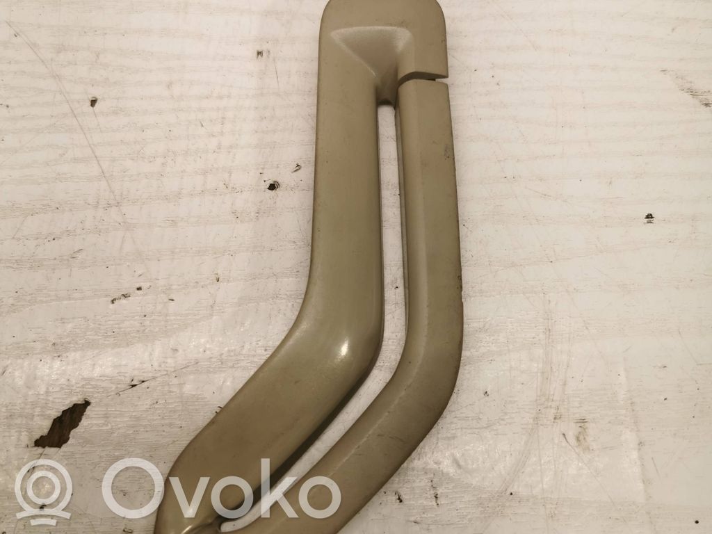 Volvo V70 Moldura del cinturón 