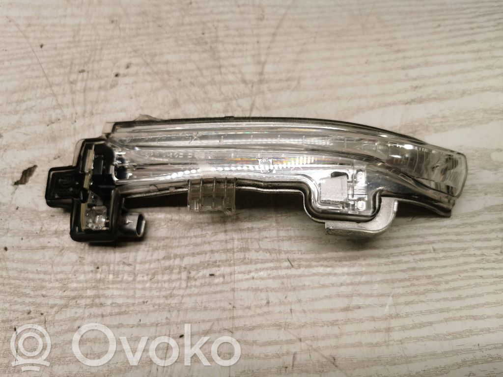 Mirror indicator light   3100928,4044024,3100930,3100932