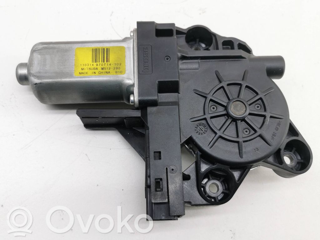 Volvo V70 Silniczek podnośnika szyby drzwi 