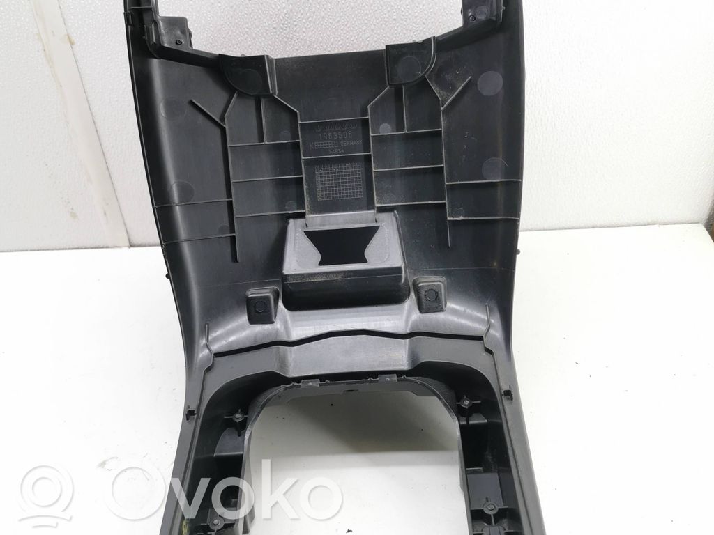 Volvo V70 Kita centrinė konsolės (tunelio) detalė 