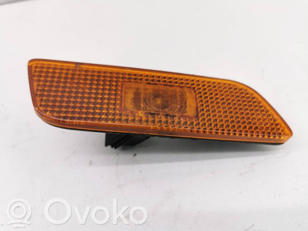 Volvo S80 Front bumper turn signal 