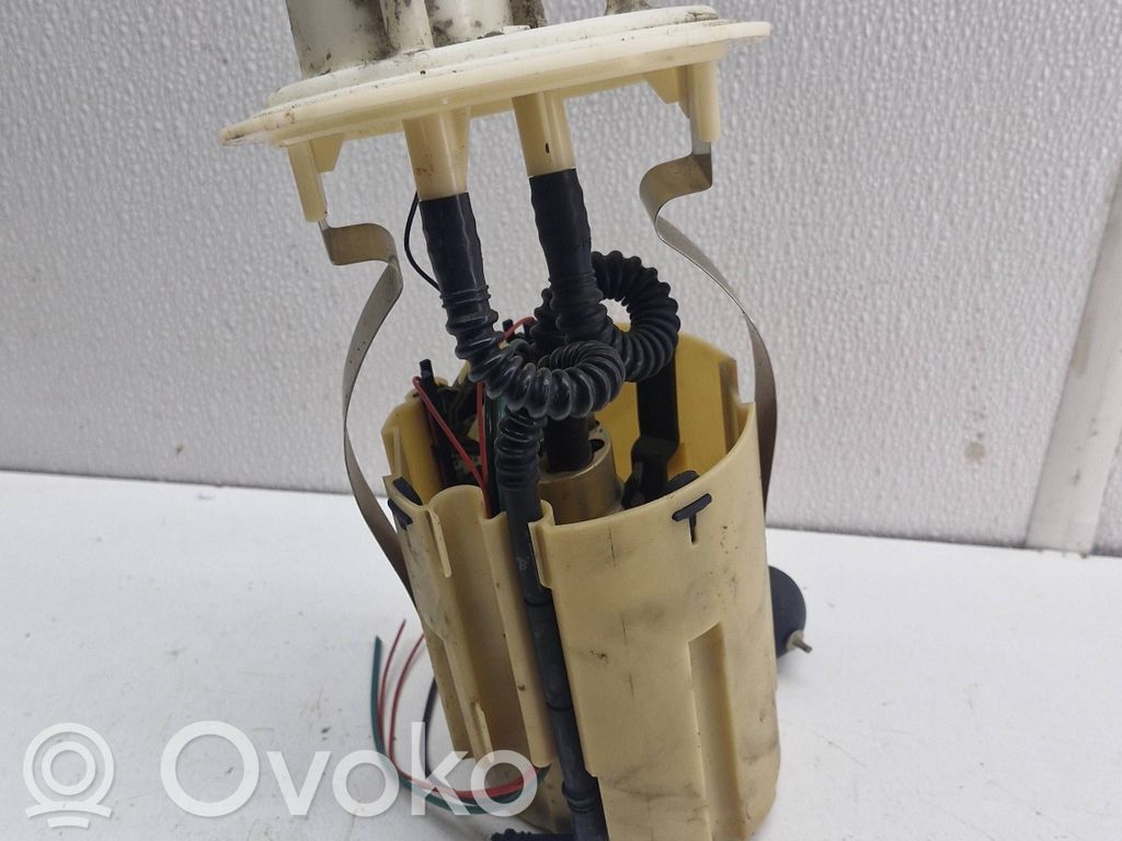 Volvo XC70 Bomba interna de combustible 