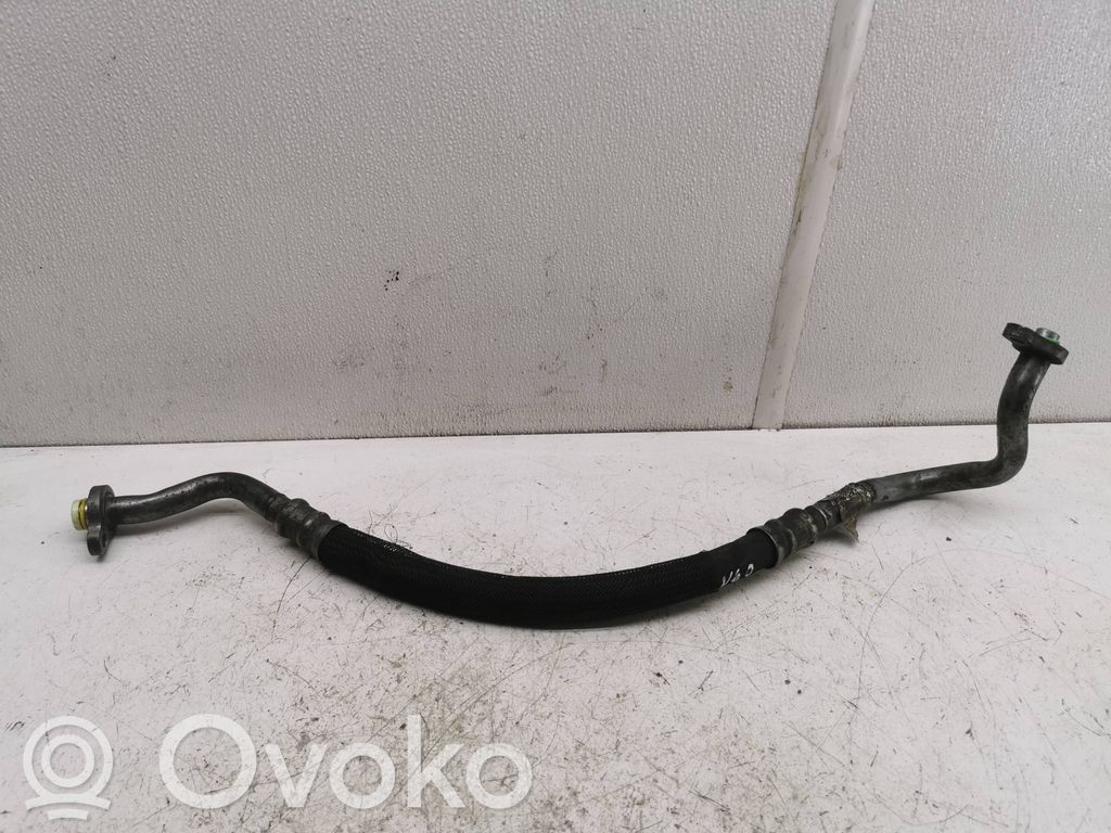 Volvo V60 Ilmastointilaitteen putki (A/C) 