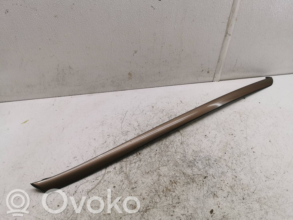 Volvo XC60 Windshield trim 
